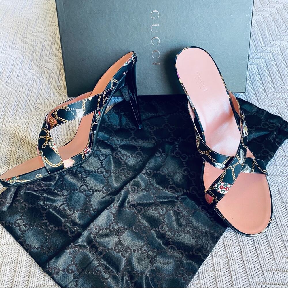 NWT Gucci techno charms heeled sandals